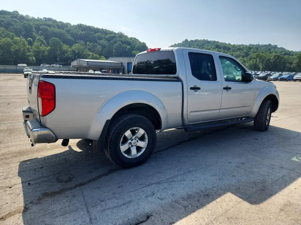 2012 NISSAN FRONTIER SV V6  
