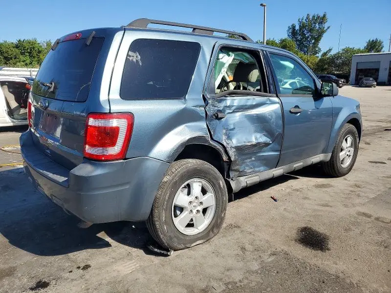 2010 FORD ESCAPE XLT  