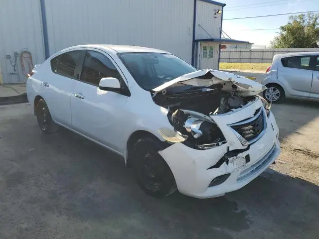 2014 NISSAN VERSA S  