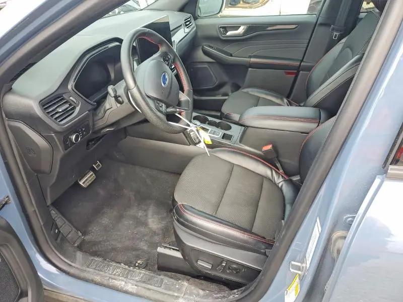 2023 FORD ESCAPE ST LINE  