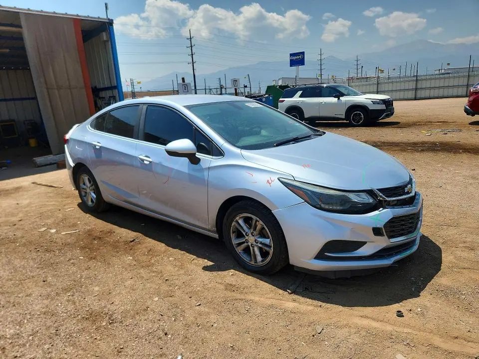 2017 CHEVROLET CRUZE LT  