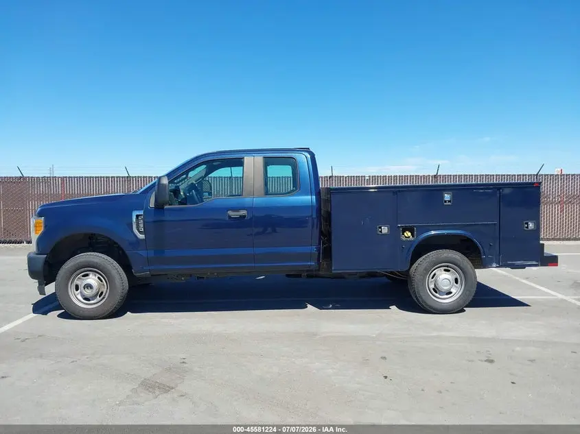 2017 FORD F-250 XL