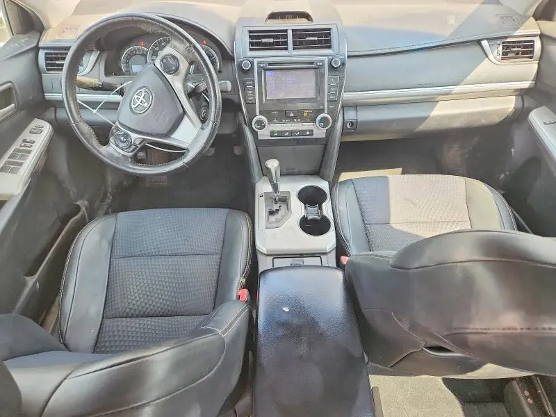 2013 TOYOTA CAMRY SE  