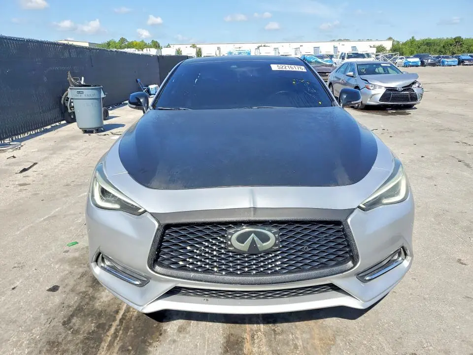 2019 INFINITI Q60 3.0T LUXE  