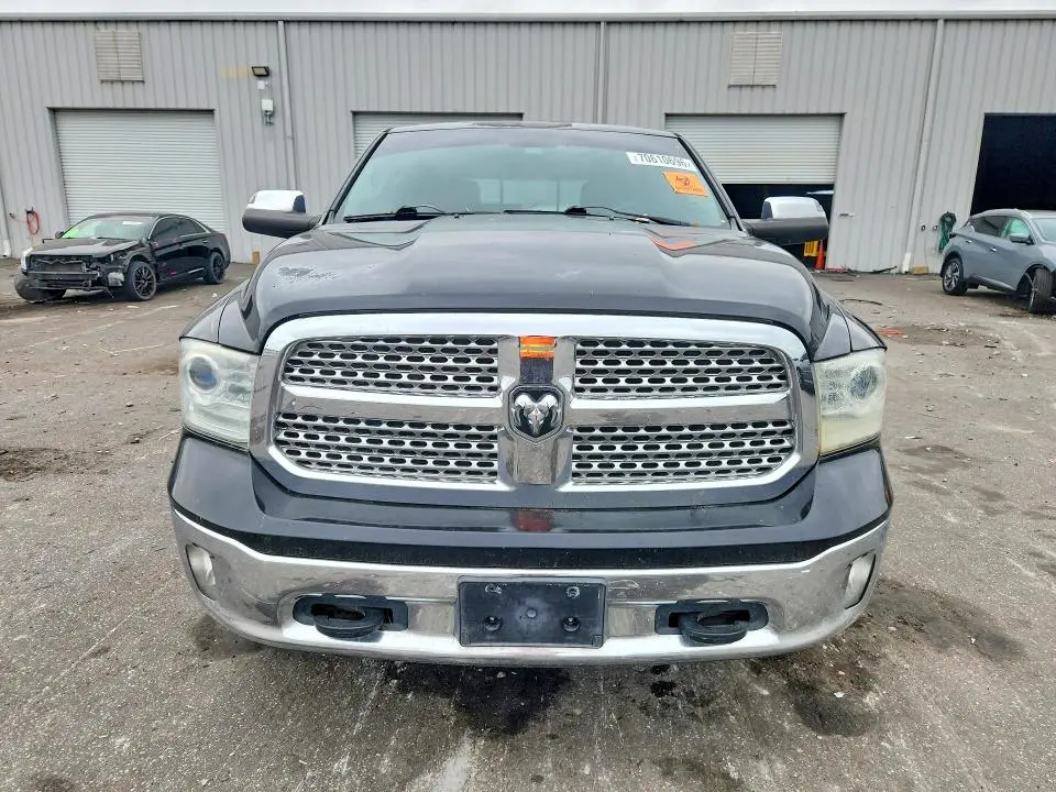 2013 RAM 1500 LARAMIE  