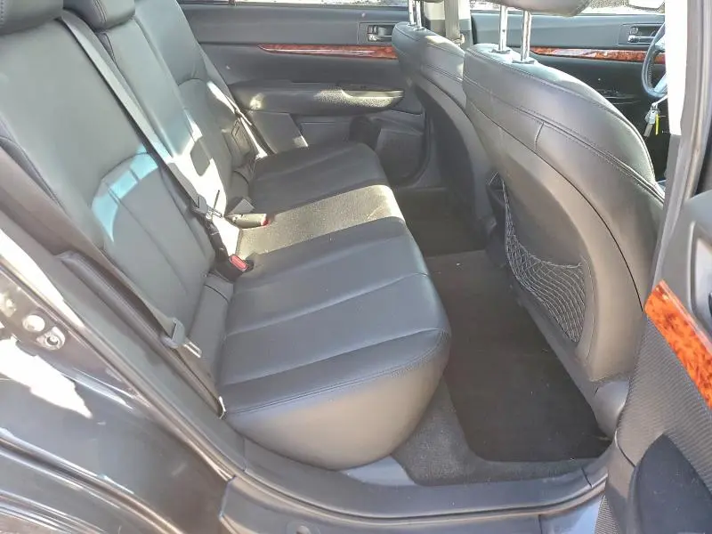 2011 SUBARU OUTBACK 2.5I LIMITED  