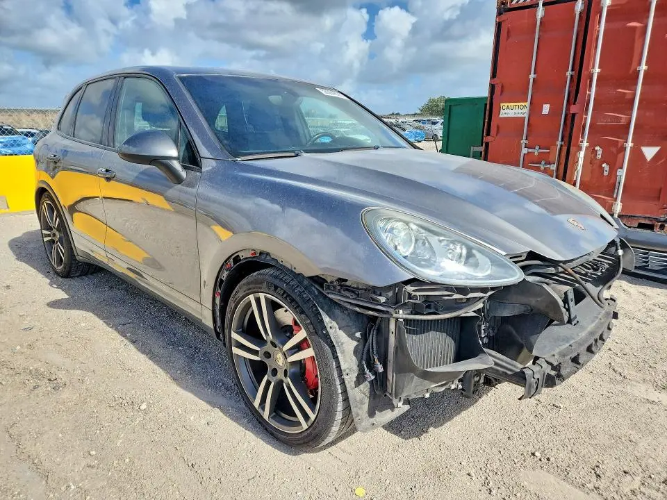 2011 PORSCHE CAYENNE TURBO  