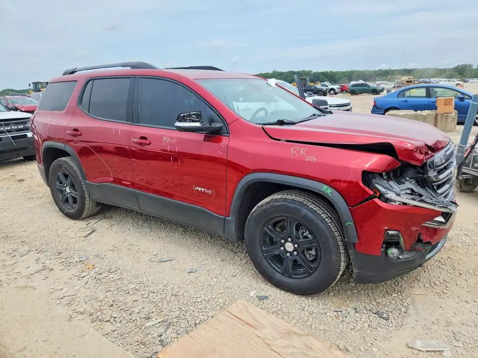 2021 GMC ACADIA AT4  