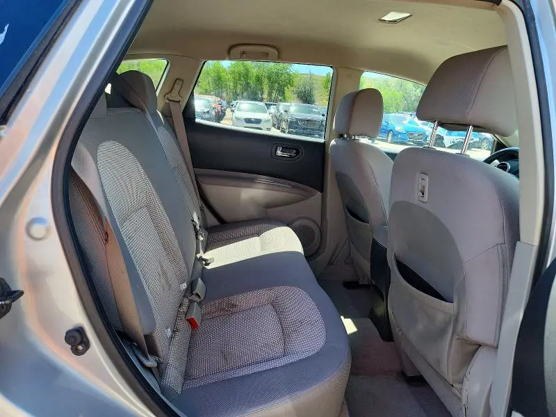 2011 NISSAN ROGUE S  