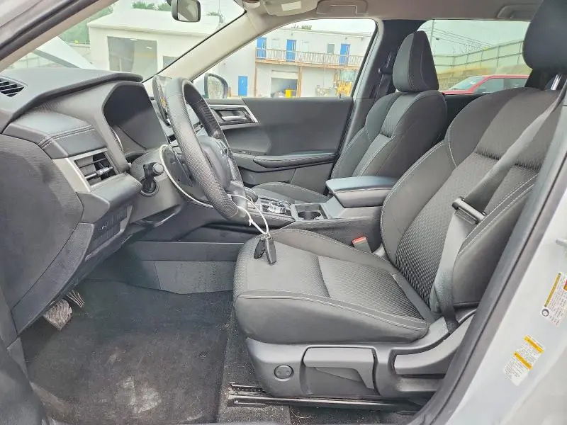 2022 MITSUBISHI OUTLANDER ES  