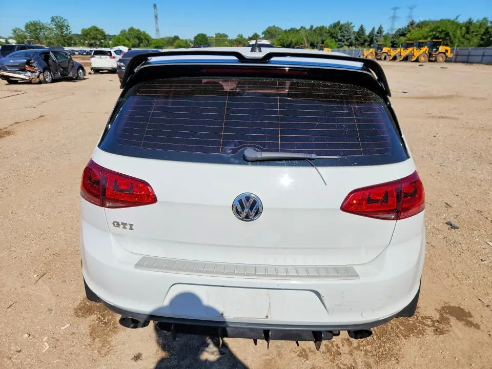 2015 VOLKSWAGEN GTI   
