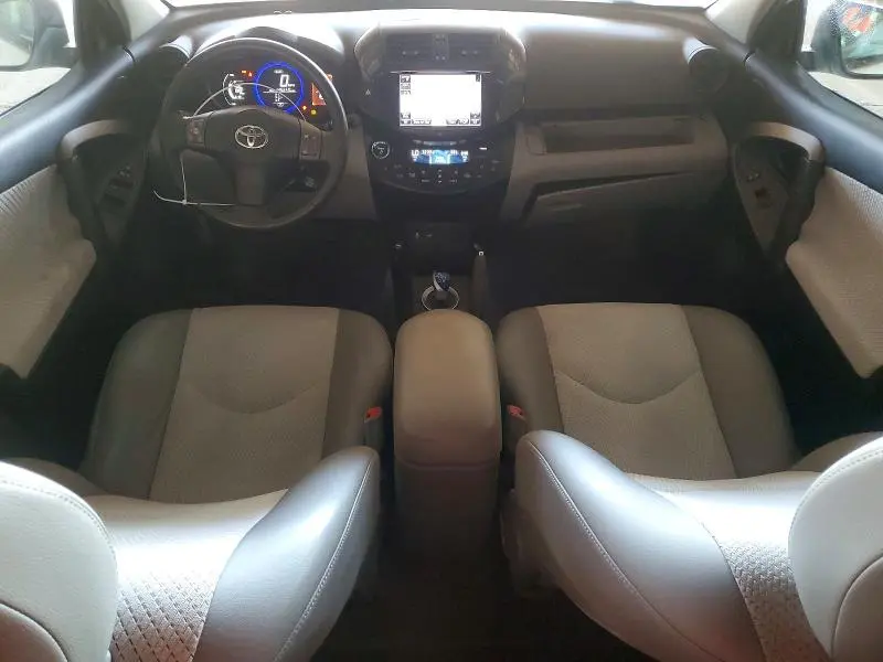 2013 TOYOTA RAV4 EV BASE  