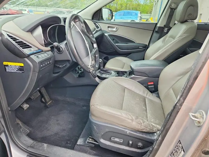 2016 HYUNDAI SANTA FE SE  