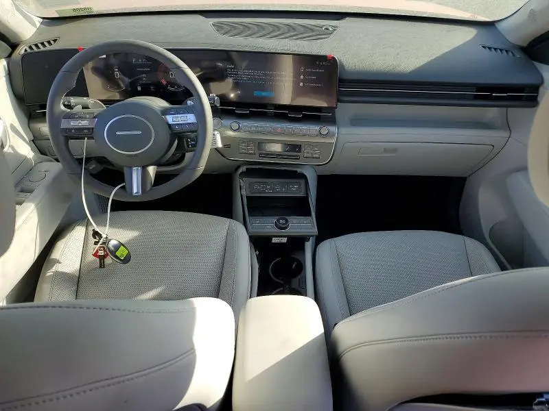 2026 HYUNDAI KONA SEL PREMIUM  