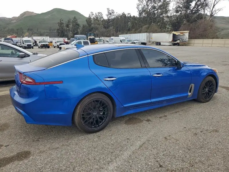 2019 KIA STINGER PREMIUM  