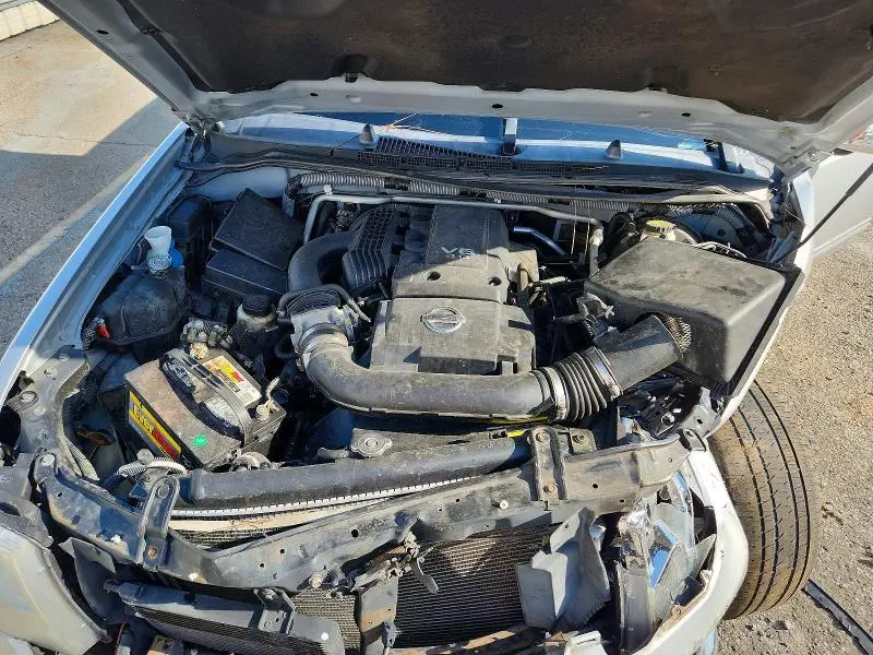2012 NISSAN FRONTIER S  