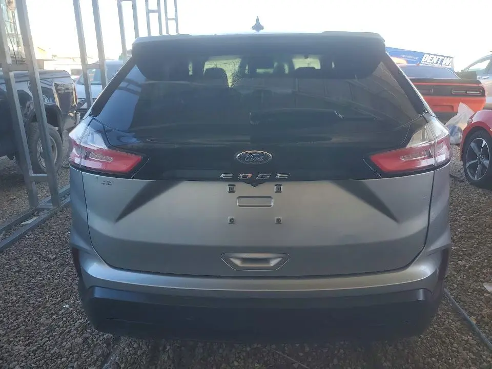 2021 FORD EDGE SE  