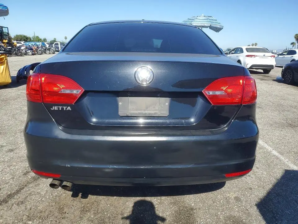 2013 VOLKSWAGEN JETTA BASE  