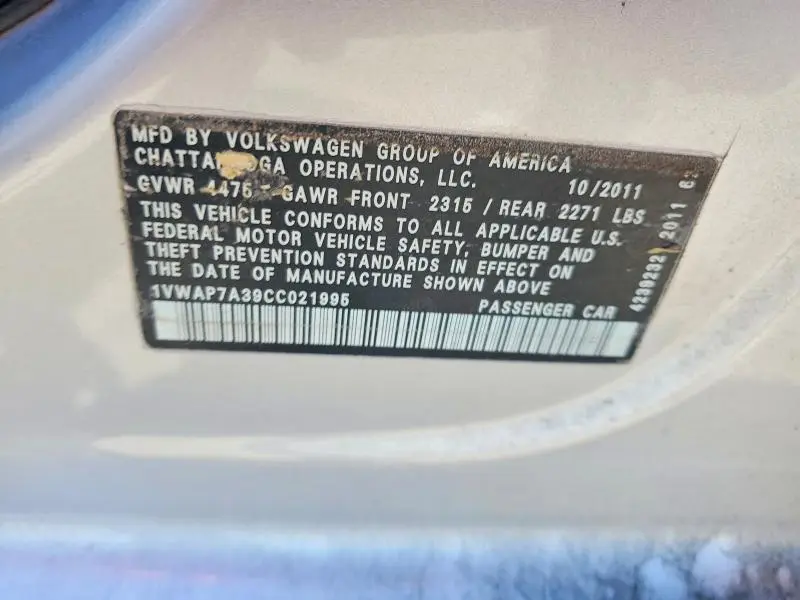 2012 VOLKSWAGEN PASSAT S  