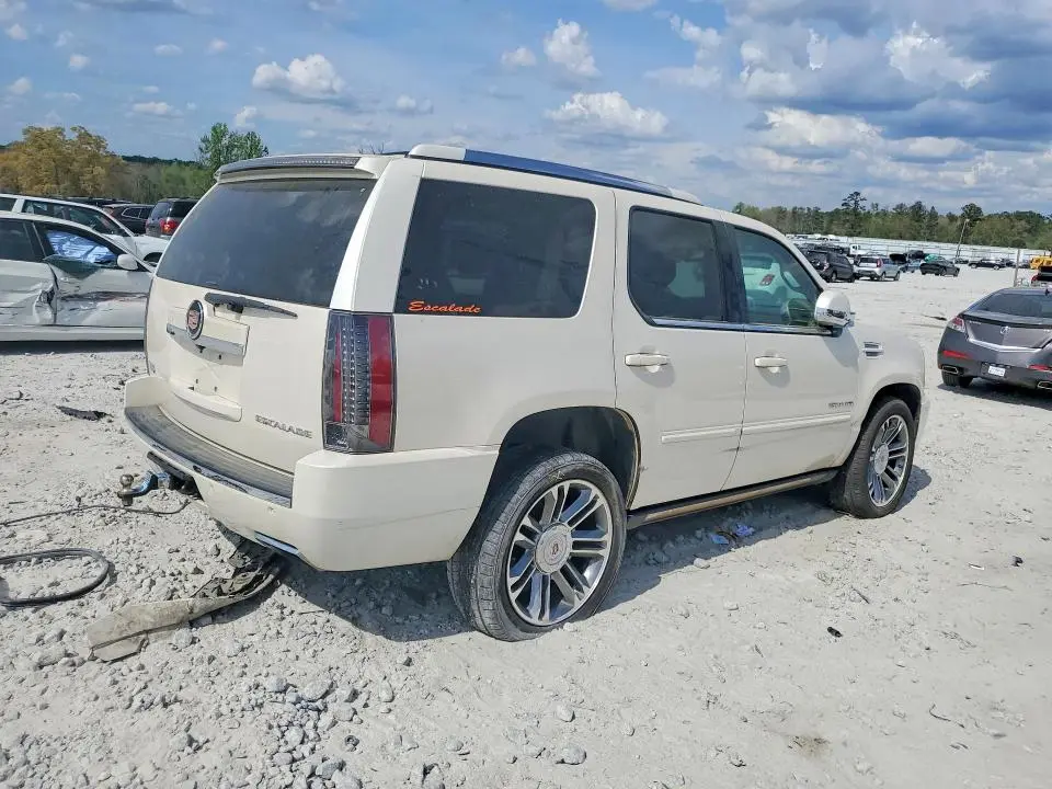 2013 CADILLAC ESCALADE PREMIUM  