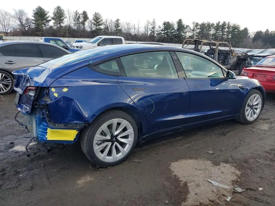 2022 TESLA MODEL 3   