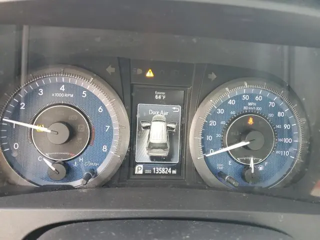 2017 TOYOTA SIENNA XLE  