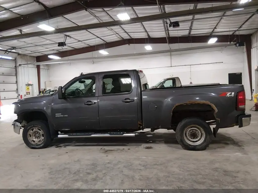 2010 GMC SIERRA 2500HD SLT