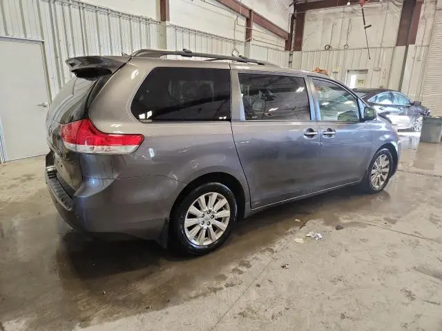 2012 TOYOTA SIENNA XLE  