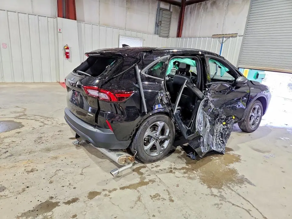 2025 FORD ESCAPE ST LINE  