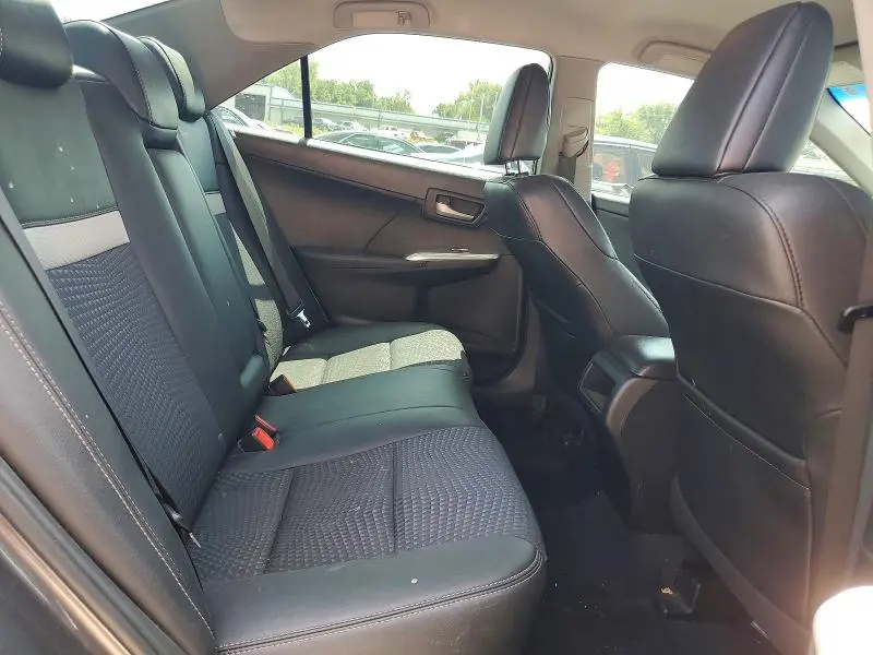 2013 TOYOTA CAMRY SE  