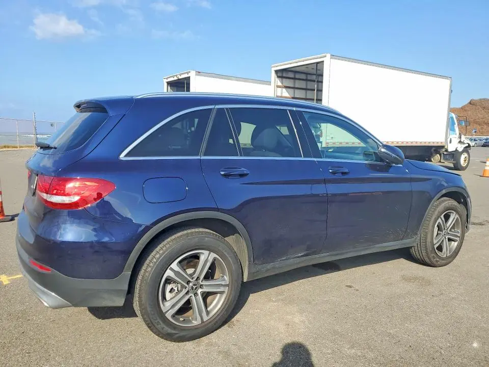 2019 MERCEDES-BENZ GLC 300  