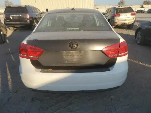 2013 VOLKSWAGEN PASSAT SE  