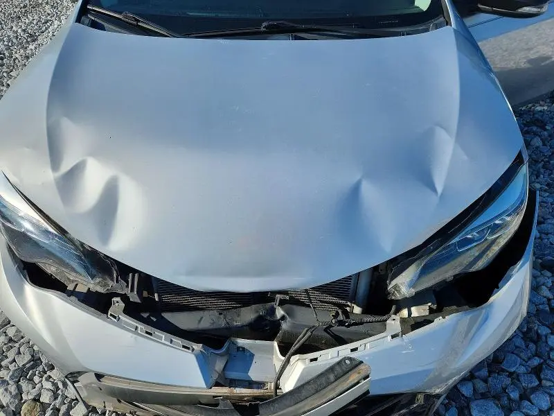 2018 TOYOTA COROLLA SE  