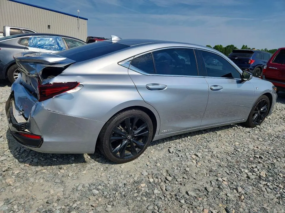 2022 LEXUS ES 300H F SPORT  
