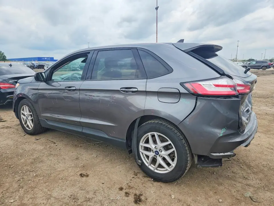 2021 FORD EDGE SE  