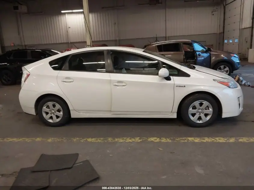2011 TOYOTA PRIUS TWO