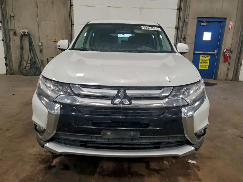 2016 MITSUBISHI OUTLANDER SE  