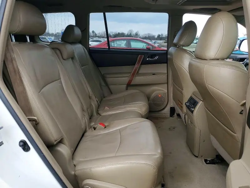 2010 TOYOTA HIGHLANDER LIMITED  