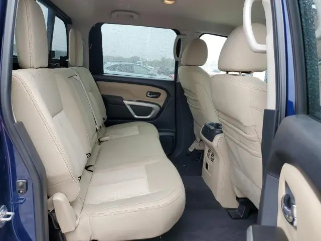 2016 NISSAN TITAN XD SL  