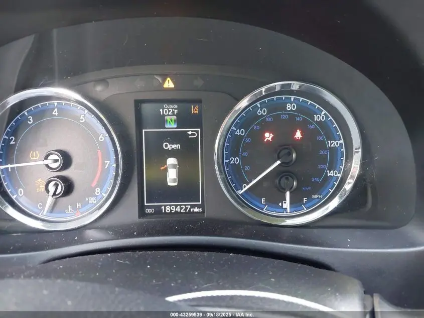 2017 TOYOTA COROLLA SE