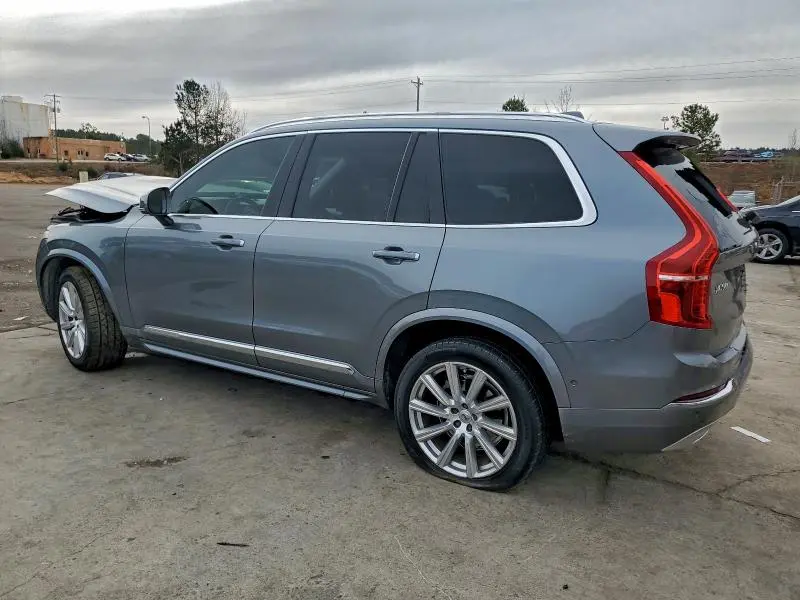 2017 VOLVO XC90 T6  