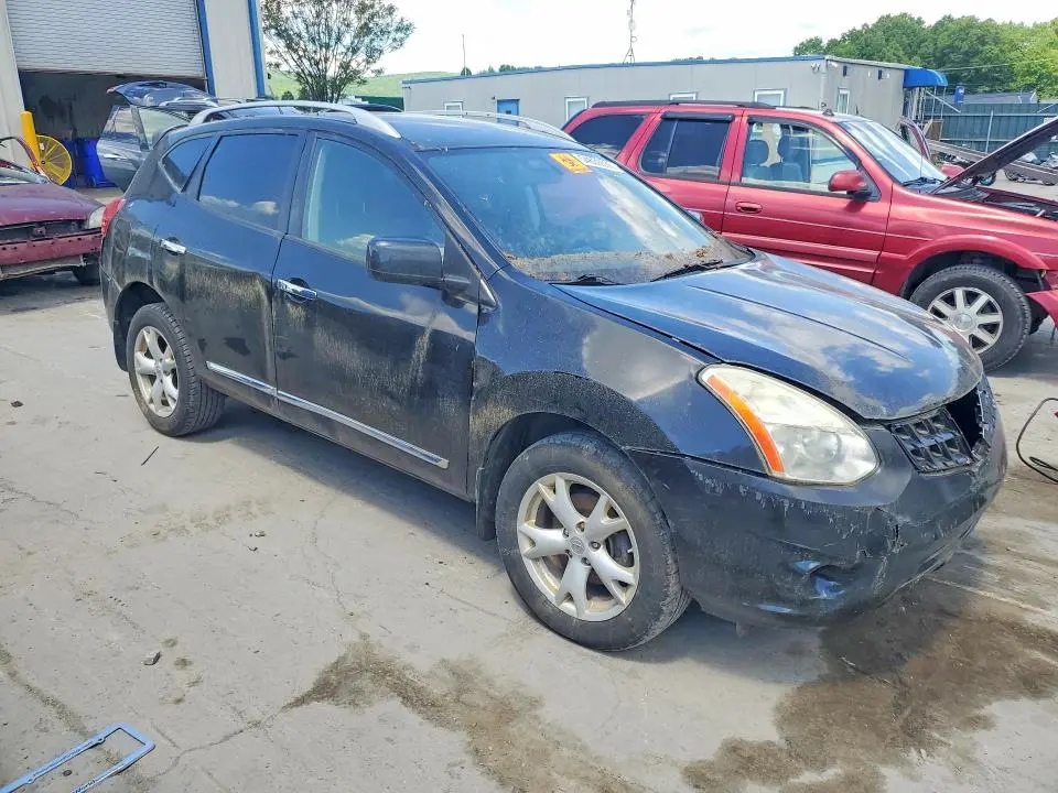 2011 NISSAN ROGUE S  