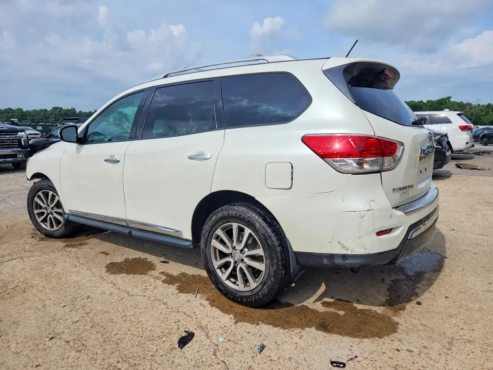 2015 NISSAN PATHFINDER SL  