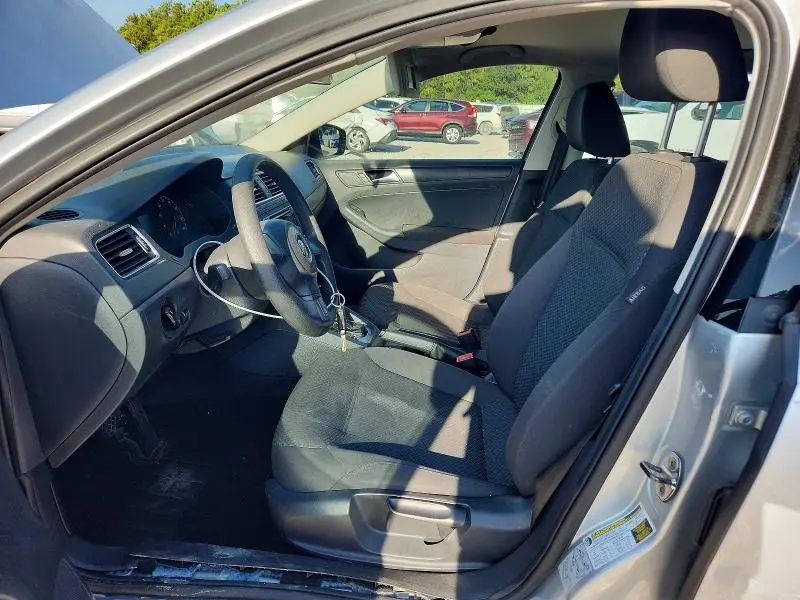 2012 VOLKSWAGEN JETTA BASE  