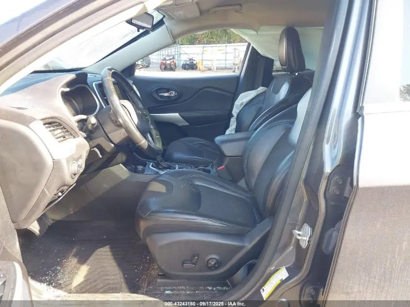 2018 JEEP CHEROKEE LATITUDE PLUS 4X4