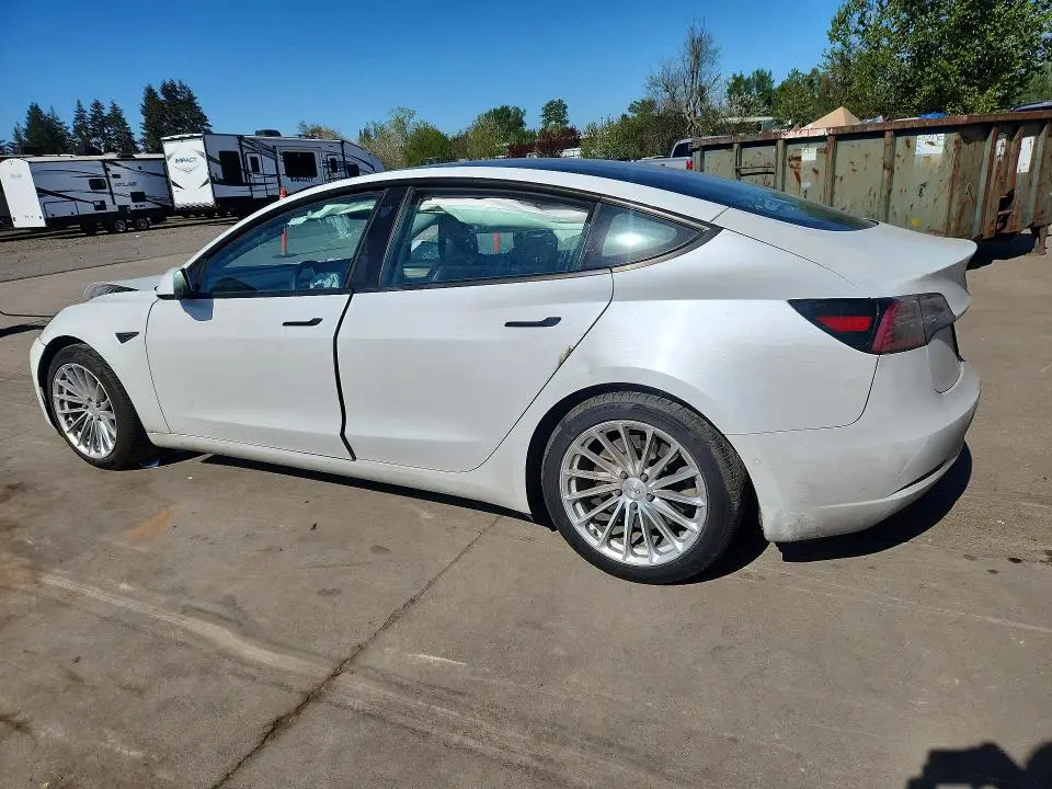 2022 TESLA MODEL 3   
