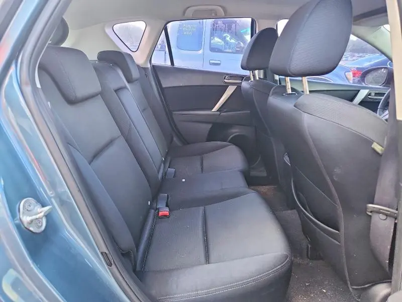 2010 MAZDA 3   
