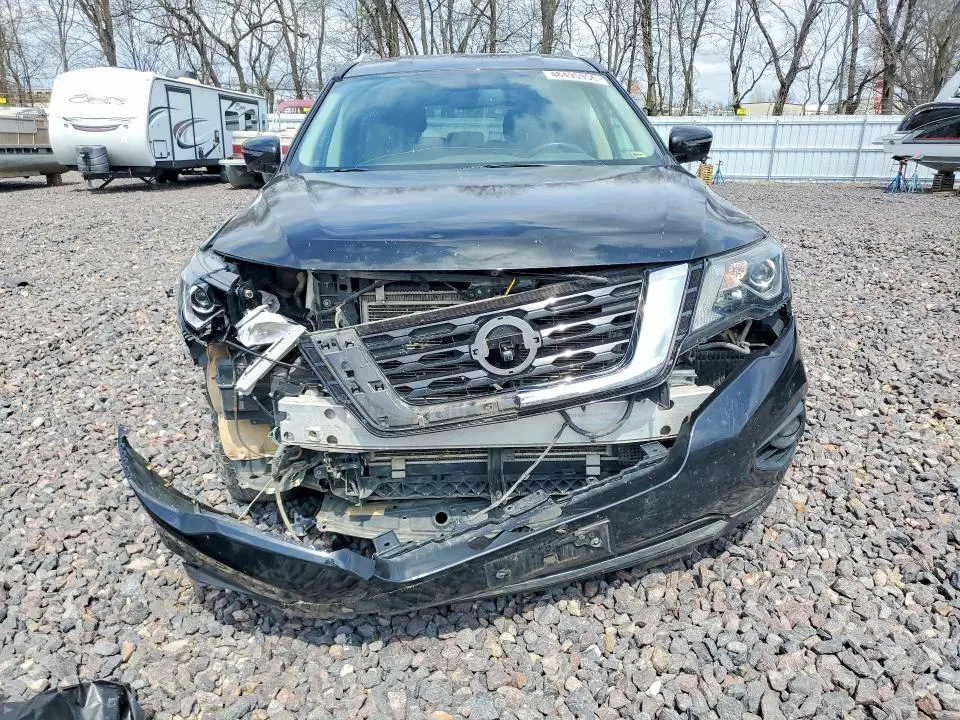 2019 NISSAN PATHFINDER SL  