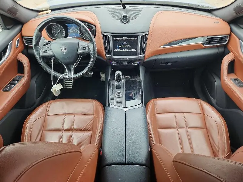 2017 MASERATI LEVANTE SPORT  