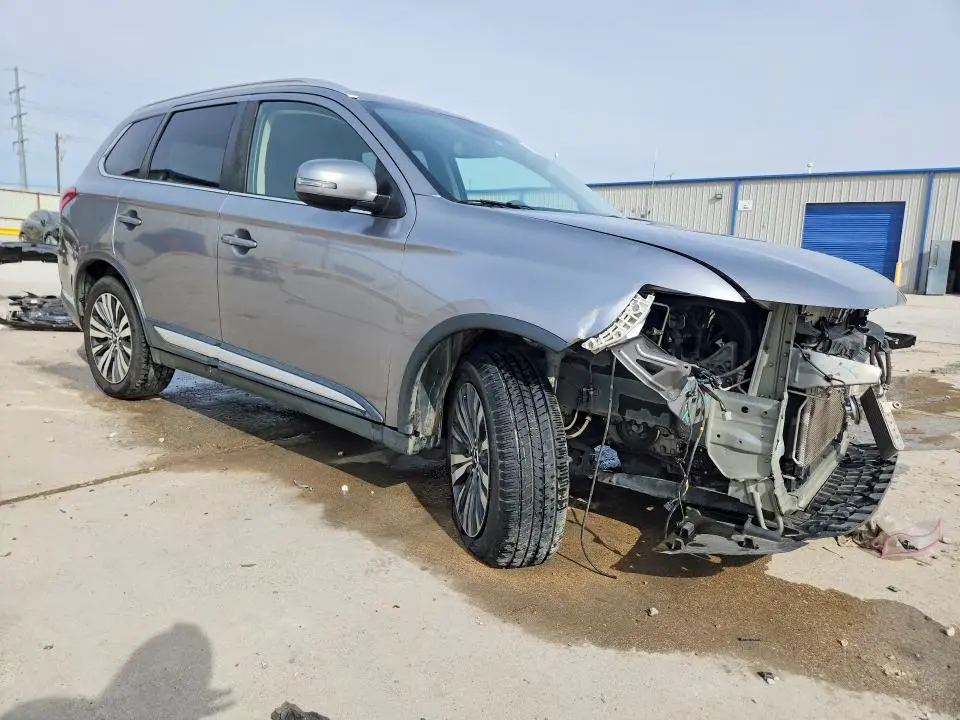 2019 MITSUBISHI OUTLANDER SE  